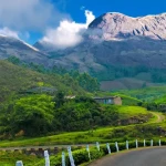 Lush green Munnar tea gardens on Kerala holiday package
