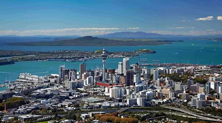 New Zealand vacation adventure travel scenery thumbnail