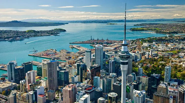 Famous sightseeing spots in New Zealand tour thumbnail
