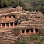 Scenic landscapes and temple architecture in Orissa holidays