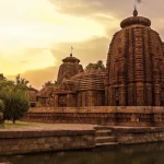 Orissa tourist attractions and heritage sightseeing tour highlights