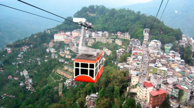 Travelers enjoying scenic views during North East tour thumbnail